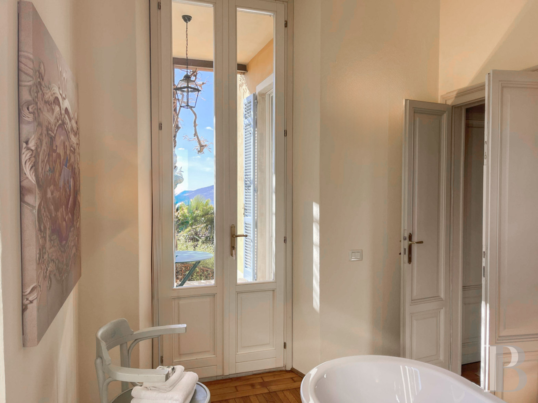 An Art Nouveau villa overlooking Lake Maggiore in Vignone, Italy - photo  n°14